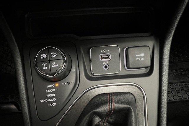 Jeep Cherokee 2020 - Image 25