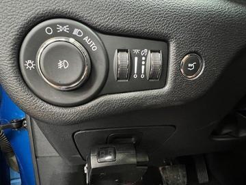 Jeep Cherokee 2020 - Thumbnail 28