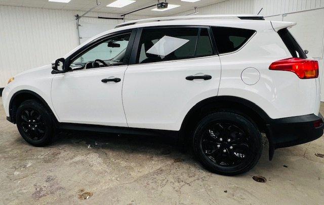 Toyota RAV4 2013 - Image 9