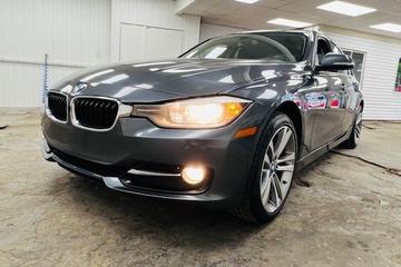 BMW 320i 2015 - Thumbnail 1