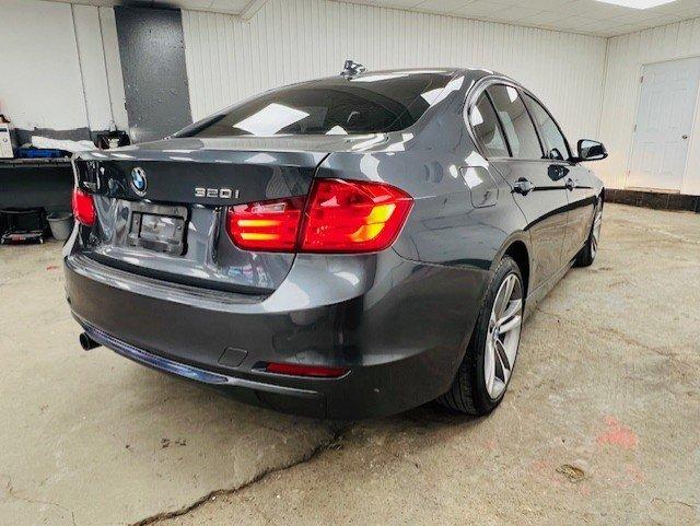 BMW 320i 2015 - Image 6