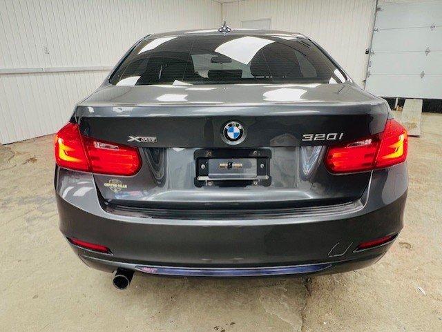 BMW 320i 2015 - Image 7