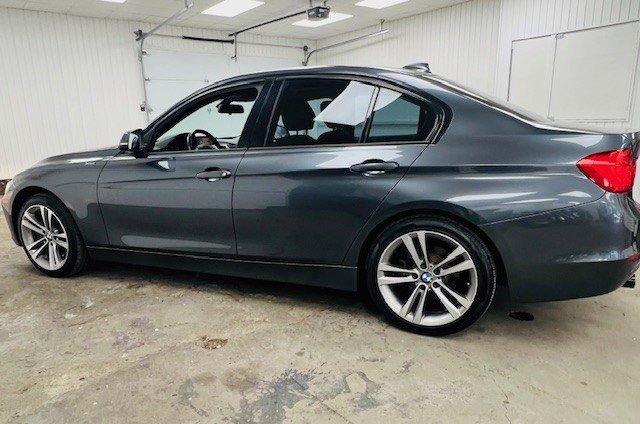 BMW 320i 2015 - Image 9