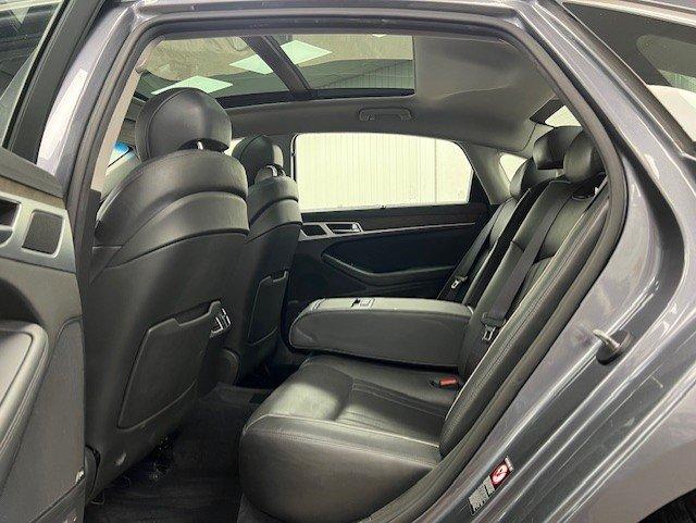 Hyundai Genesis 2015 - Image 31