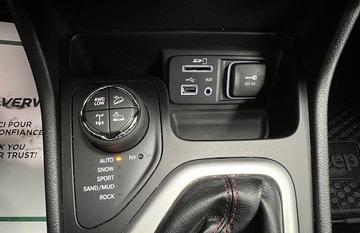 Jeep Cherokee 2018 - Thumbnail 24