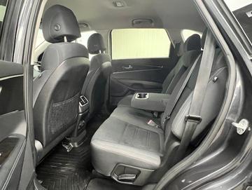 Kia Sorento 2017 - Thumbnail 31
