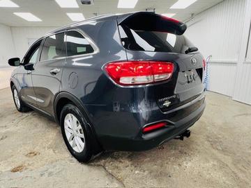 Kia Sorento 2017 - Thumbnail 9