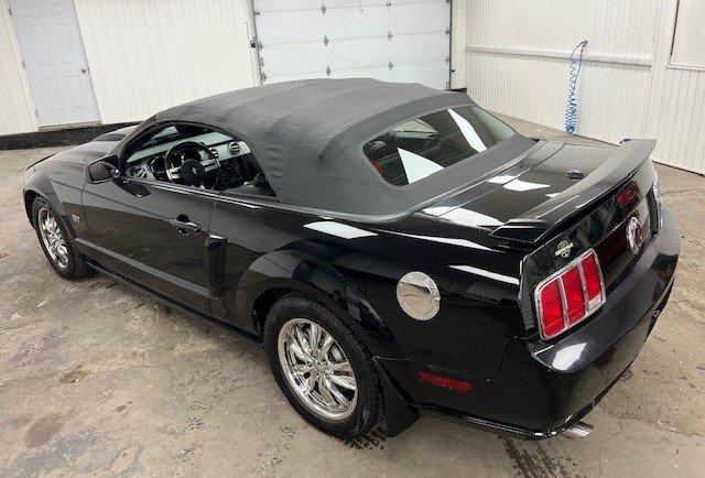 Ford Mustang 2007 - Image 23