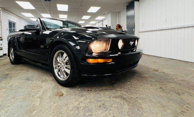 Ford Mustang 2007 - Image 3