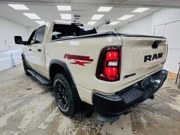 Ram 1500 2025 - Thumbnail 8