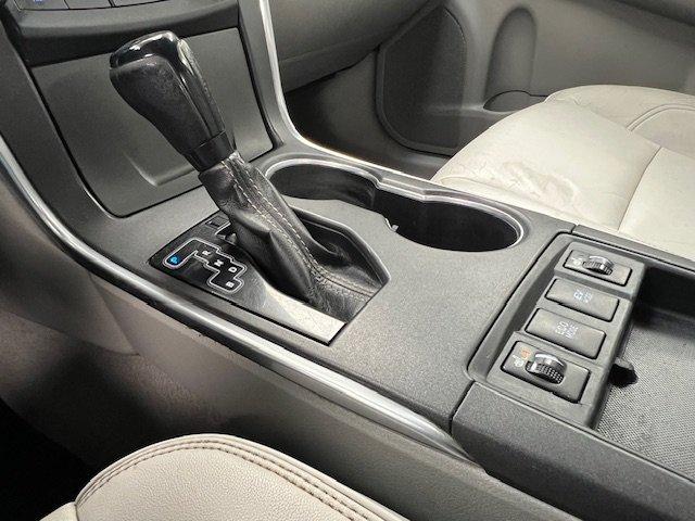 Toyota Camry Hybrid 2015 - Image 18