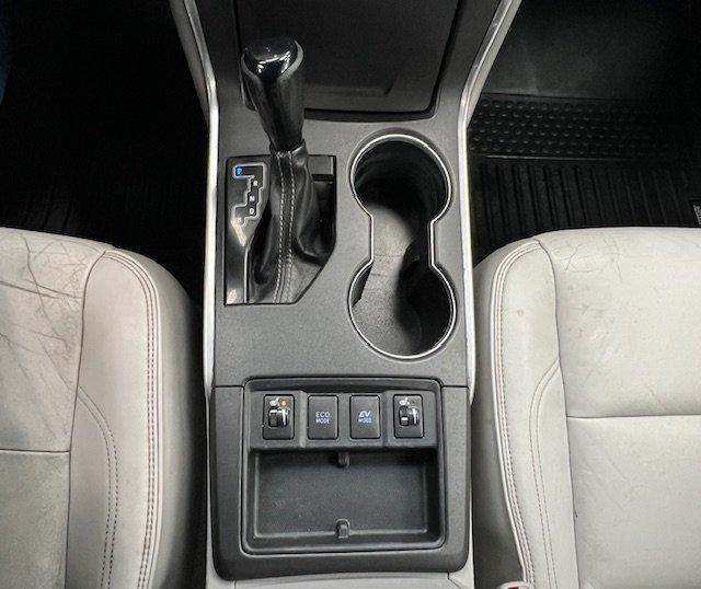 Toyota Camry Hybrid 2015 - Image 19