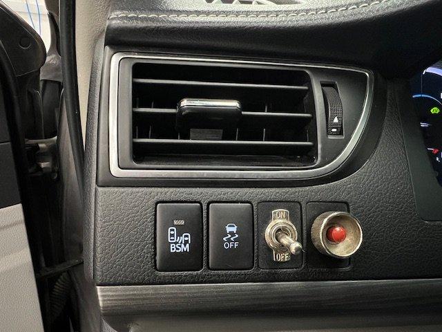 Toyota Camry Hybrid 2015 - Image 21