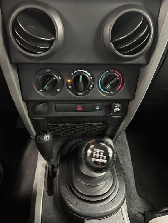 Jeep Wrangler 2009 - Image 14
