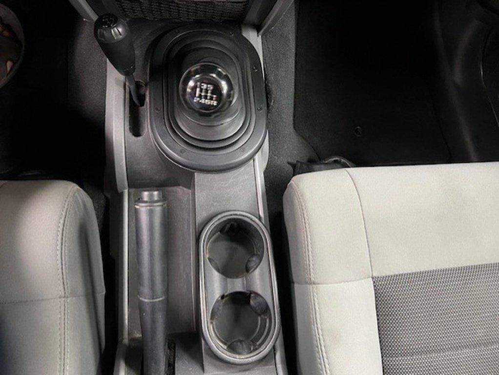 Jeep Wrangler 2009 - Image 16