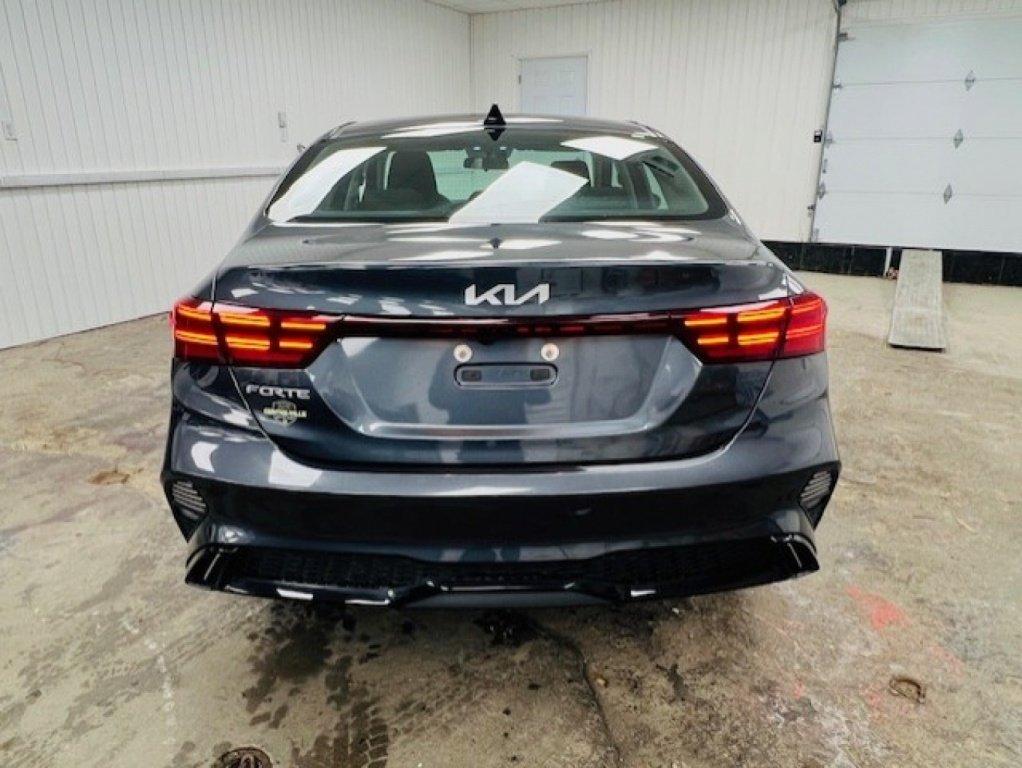 Kia FORTE 2023 - Image 8