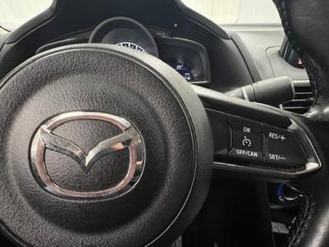 Mazda Mazda3 2017 - Thumbnail 14