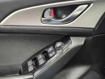 Mazda Mazda3 2017 - Thumbnail 25