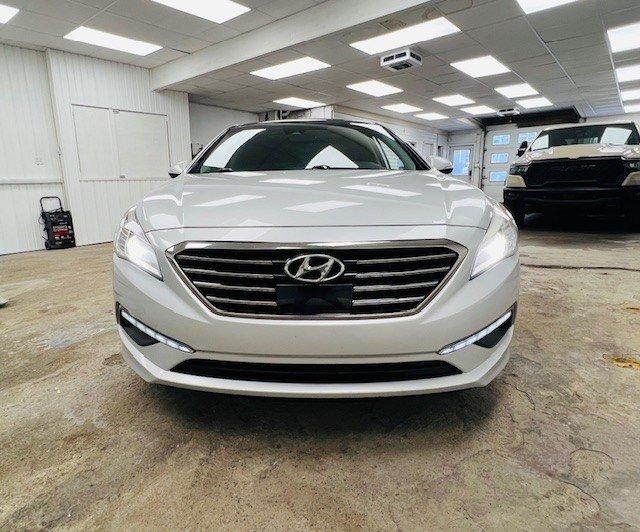 Hyundai Sonata 2016 - Image 2