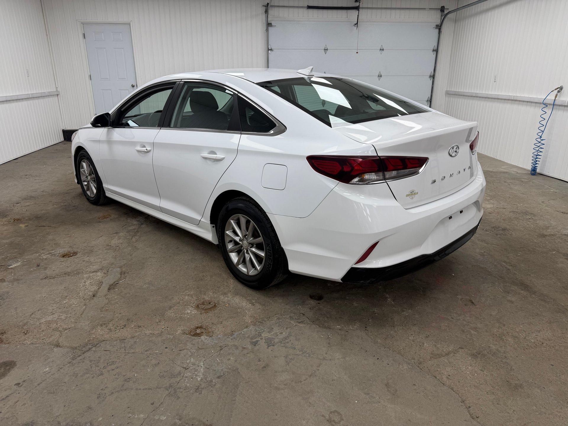 Hyundai Sonata 2018 - Image 8
