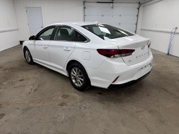 Hyundai Sonata 2018 - Thumbnail 8
