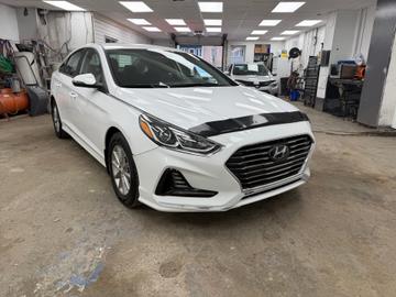 Hyundai Sonata 2018 - Thumbnail 3