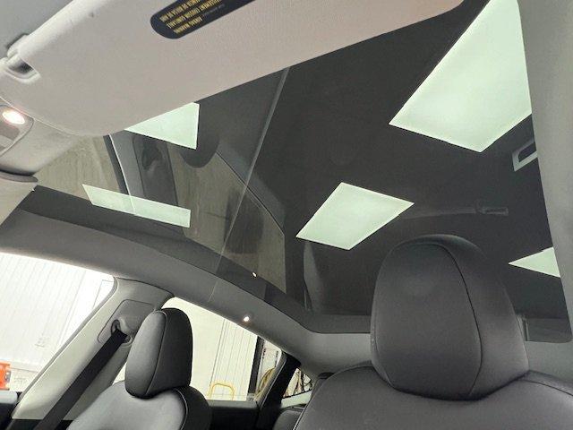 Tesla Model Y 2024 - Image 25