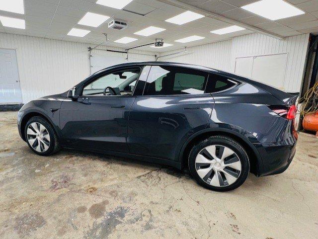 Tesla Model Y 2024 - Image 11