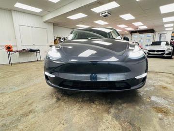 Tesla Model Y 2024 - Thumbnail 2