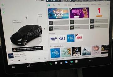 Tesla Model Y 2024 - Thumbnail 18