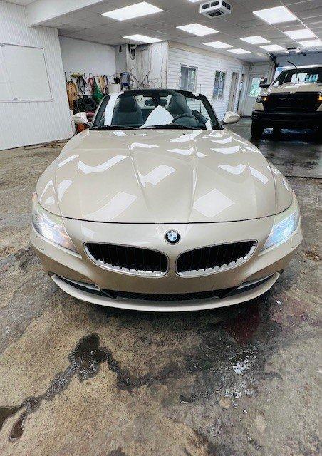BMW Z4 2009 - Image 2